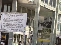 Checkpoint Charlie  &ndash; &copy; Sabine Letzybyll (Eberhardt TRAVEL)