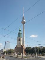 DSCN1639  Marienkirche / Fernsehturm &ndash; &copy; Kerstin Veit (Eberhardt TRAVEL)