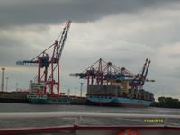 Containerterminal &ndash; &copy; Elke Reuter (Eberhardt TRAVEL)