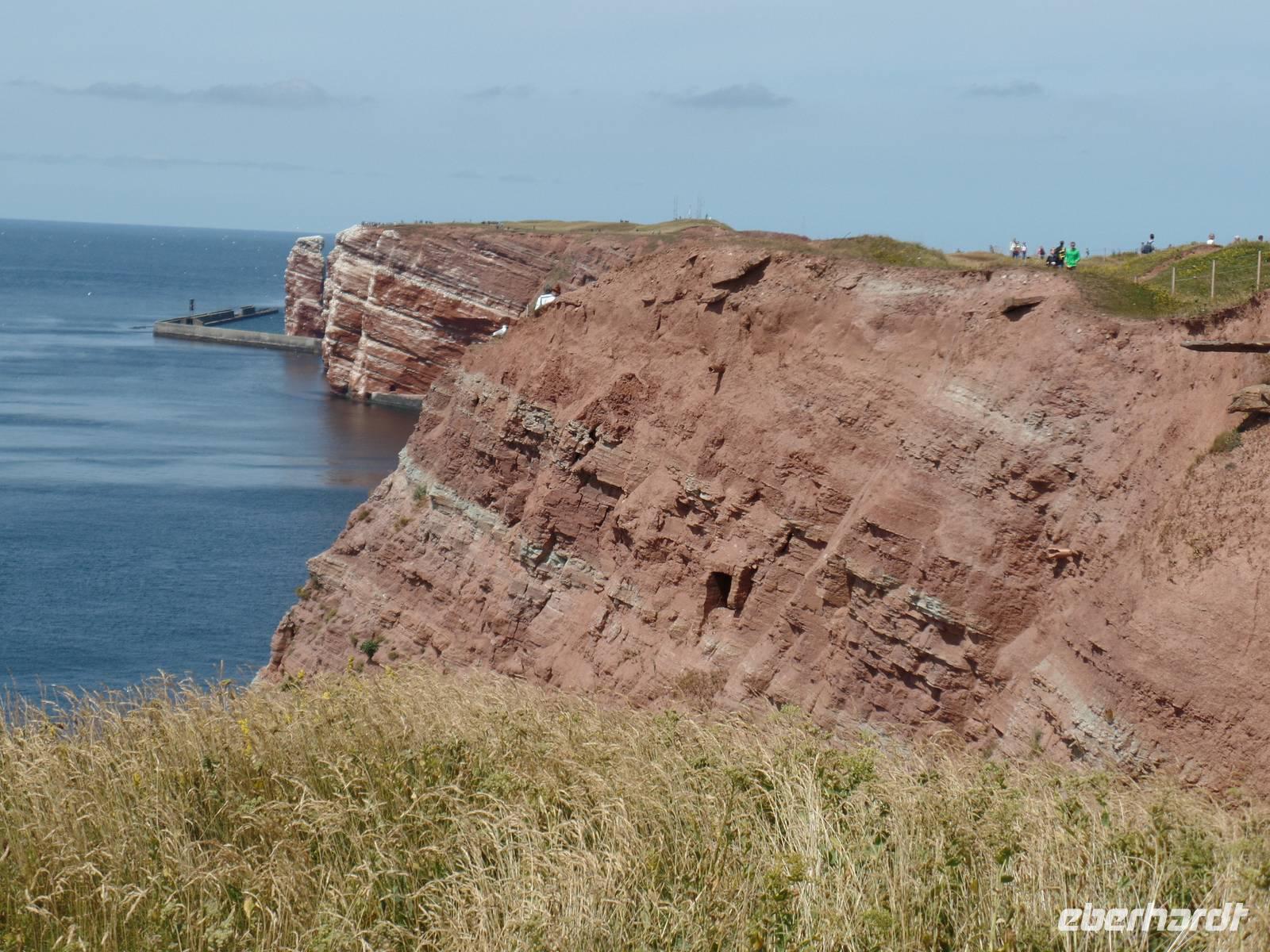Steilküste Helgoland + Lange Anna &ndash; &copy; Elke Reuter (Eberhardt TRAVEL)