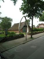 Walkieferknochen am Friesenmuseum &ndash; &copy; Elke Reuter (Eberhardt TRAVEL)