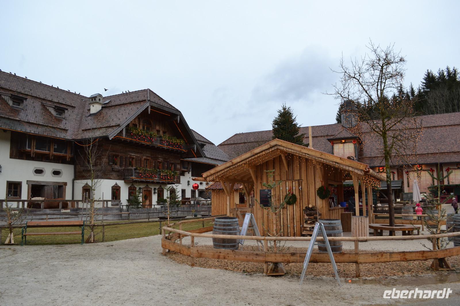 Weihnachtsbesuch auf Gut Aiderbichl &ndash; &copy; Andreas Wolfsteller (Eberhardt TRAVEL)