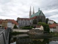 Zgorzelec - Blick nach Görlitz (Sankt Peter und Paul) und das östlichste Café Deutschlands (Vierradenmühle) &ndash; &copy; Andreas Böcker (Eberhardt TRAVEL)