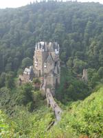 Burg Eltz mit Anweg