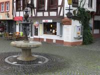 Bernkastel Kues - Karlsbader Platz &ndash; &copy; Claudia Bernhardt (Eberhardt TRAVEL)