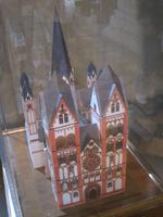 Modell Burg Limburg &ndash; &copy; Wilfried Briol (Eberhardt TRAVEL)
