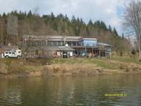 Uferpromenade Helminghausen &ndash; &copy; Elke Reuter (Eberhardt TRAVEL)