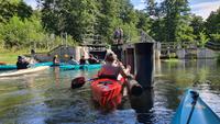 Paddeltour rund um Lübbenau im Spreewald - Schleuse &ndash; &copy; Kristin Weigel (Eberhardt TRAVEL)
