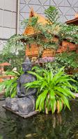 Restaurantbereich im Freizeitpark Tropical Islands &ndash; &copy; Kristin Weigel (Eberhardt TRAVEL)