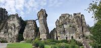 Wandern zu den Externsteinen &ndash; &copy; Marlies Thrum (Eberhardt TRAVEL)