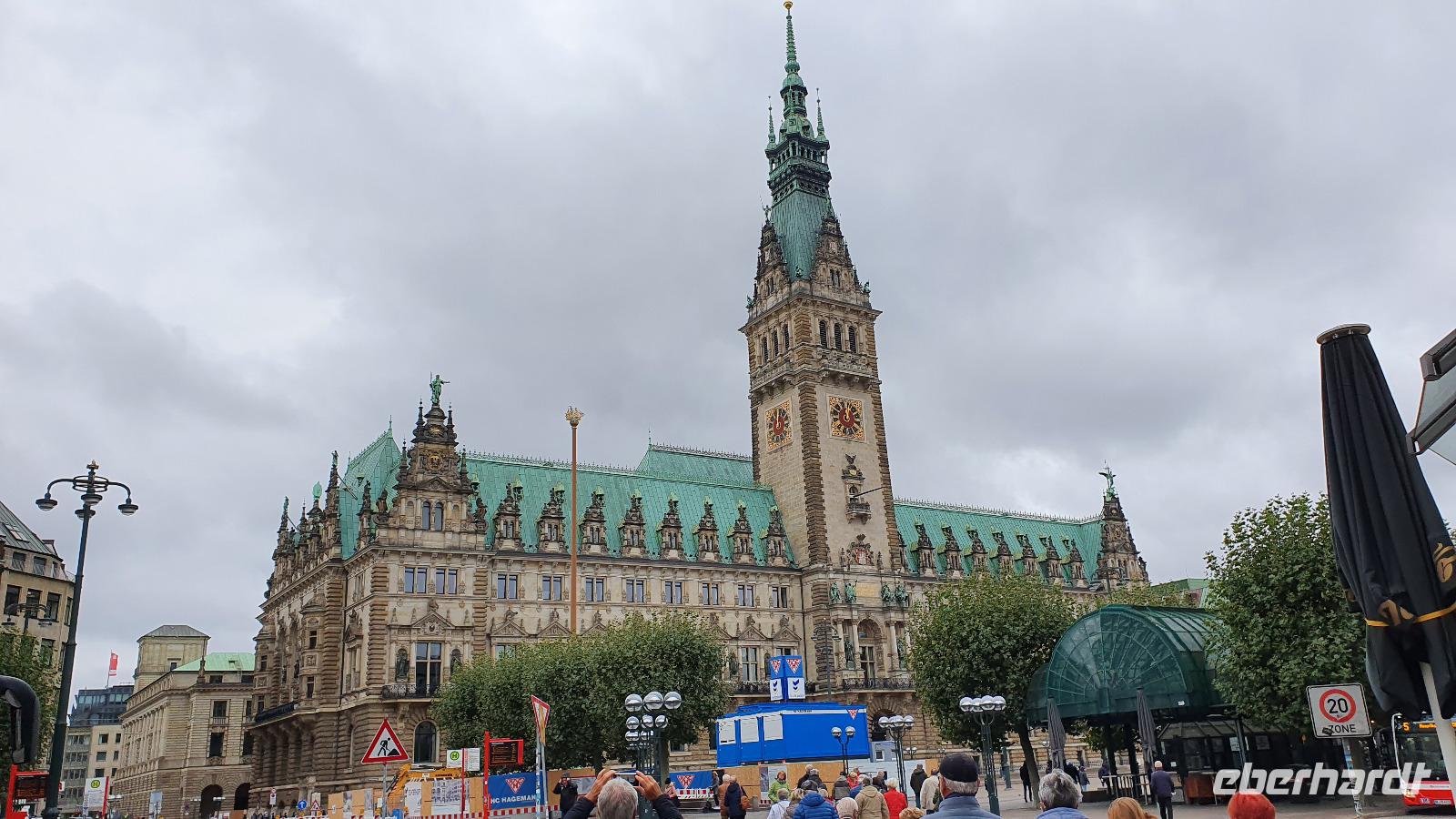 Hamburger Rathaus &ndash; &copy; Marlies Thrum (Eberhardt TRAVEL)