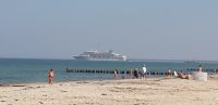 MS Amera verlässt Warnemünde.jpg &ndash; &copy; Uta Hertel (Eberhardt TRAVEL)