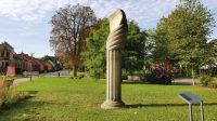 Basedow-Stele für die Schloss- und Gartengestalter Lenne und Stüler &ndash; &copy; Marlies Thrum (Eberhardt TRAVEL)