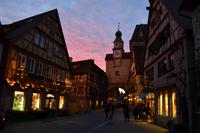 026 Rödergasse mit Röderbogen und Marcusturm &ndash; &copy; Konrad Füssel (Eberhardt TRAVEL)