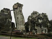 Externsteine &ndash; &copy; Gisela Gerlach (Eberhardt TRAVEL)
