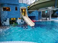 Schwimmbad &ndash; &copy; Heike Meinhold (Eberhardt TRAVEL)