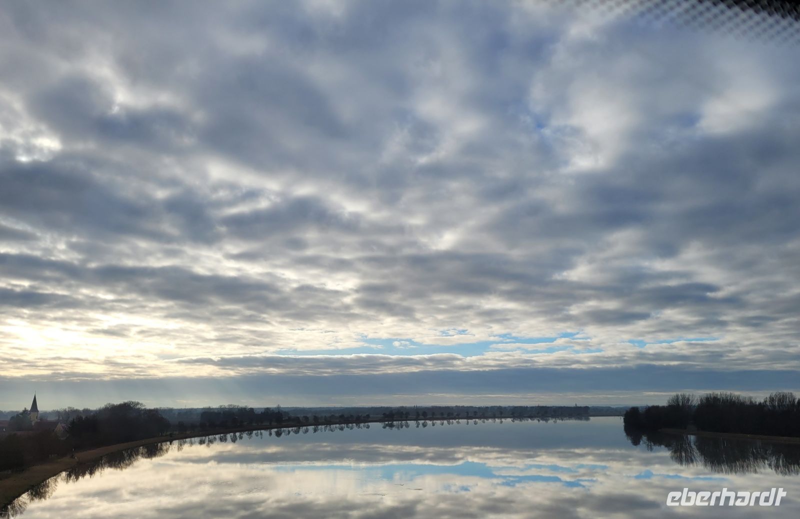 051 Donau bei Deggendorf &ndash; &copy; Jörg Nesse (Eberhardt TRAVEL)