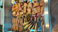 aber vorher....Räucherfisch kaufen bei Kuse &ndash; &copy; Uta Hertel (Eberhardt TRAVEL)