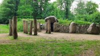 20220518 181409 Tannenhausen- Großsteingrab &ndash; &copy; Marlies Thrum (Eberhardt TRAVEL)