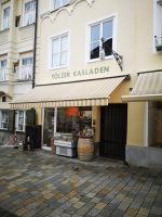 038 ,Tölzer Käseladen, Marktstrasse &ndash; &copy; Brigitte Mühle (Eberhardt TRAVEL)