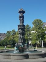 DSCN6011.JPG  Stadtbrunnen Koblenz &ndash; &copy; Kerstin Veit (Eberhardt TRAVEL)