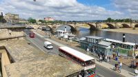 Blick von der Brühlschen Terrasse auf Elbdampfer und Augustusbrücke &ndash; &copy; Kristin Weigel (Eberhardt TRAVEL)