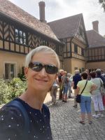 Am Schloss Cecilienhof &ndash; &copy; Doreen Päßler (Eberhardt TRAVEL)