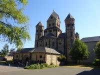 Rundfahrt Vulkaneifel: Kloster Maria Laach &ndash; &copy; Inge Bily (Eberhardt TRAVEL)