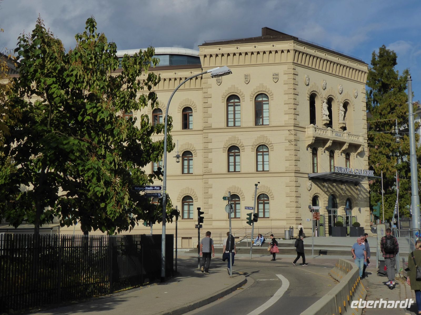 Tag 1 Stadtspaziergang in Saarbrücken, ehemalige Bergwerksdirektion Saarbrücken  &ndash; &copy; Gabriele Sauer (Eberhardt TRAVEL)
