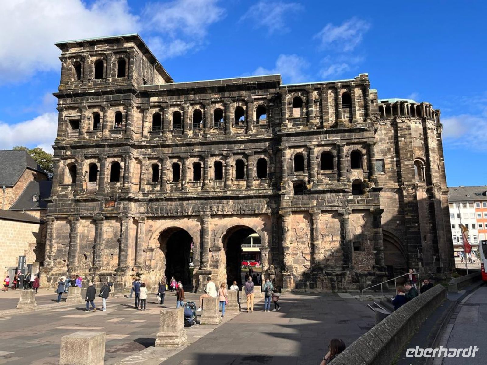 Tag 6 Stadtrundgang  Trier, Porta Nigra &ndash; &copy; Gabriele Sauer (Eberhardt TRAVEL)