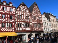 Tag 6 Stadtrundgang Trier, Hauptmarkt &ndash; &copy; Gabriele Sauer (Eberhardt TRAVEL)
