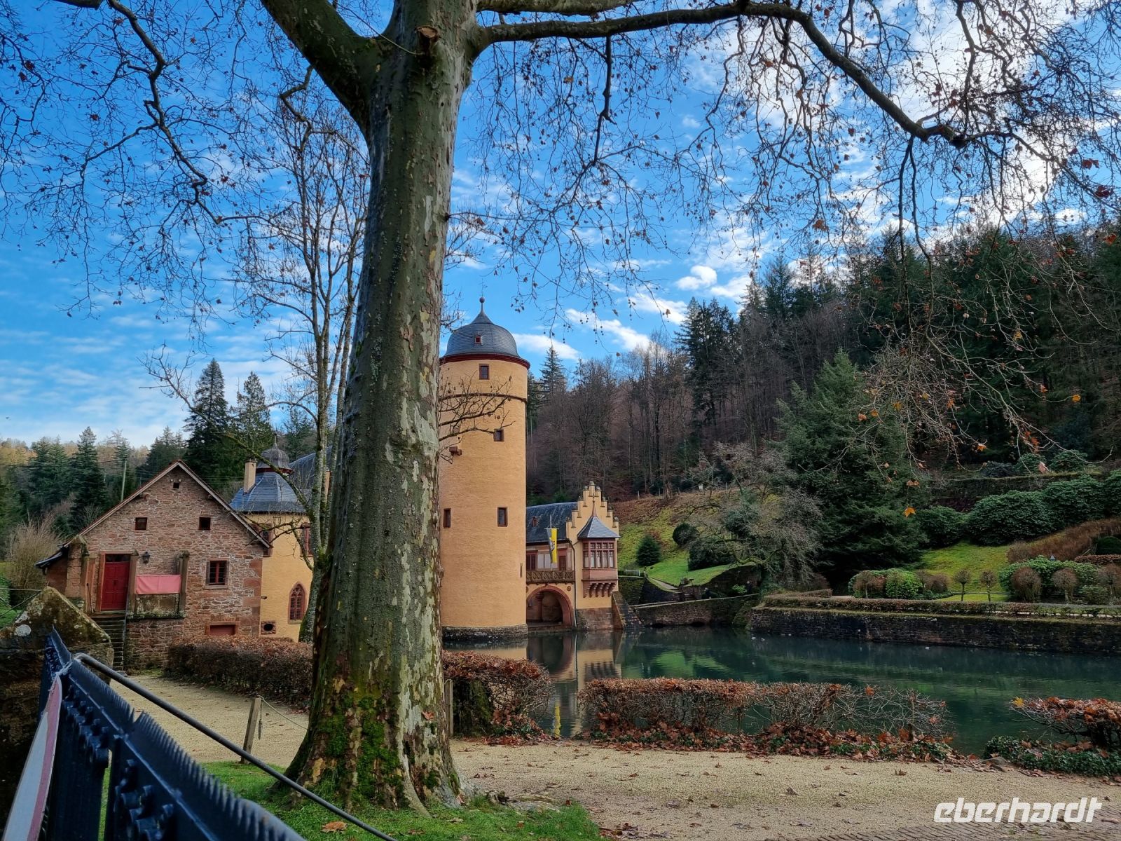 Schloss Mespelbrunn &ndash; &copy; Katrin Deutschbein (Eberhardt TRAVEL)