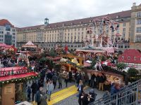 Tag 2 (15) - Dresden -24_12 - Auf dem Strietzelmarkt.jpg &ndash; &copy; Dieter Braune (Eberhardt TRAVEL)