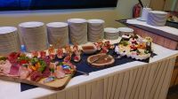 Buffett an Silvester.jpg &ndash; &copy; Uta Hertel (Eberhardt TRAVEL)