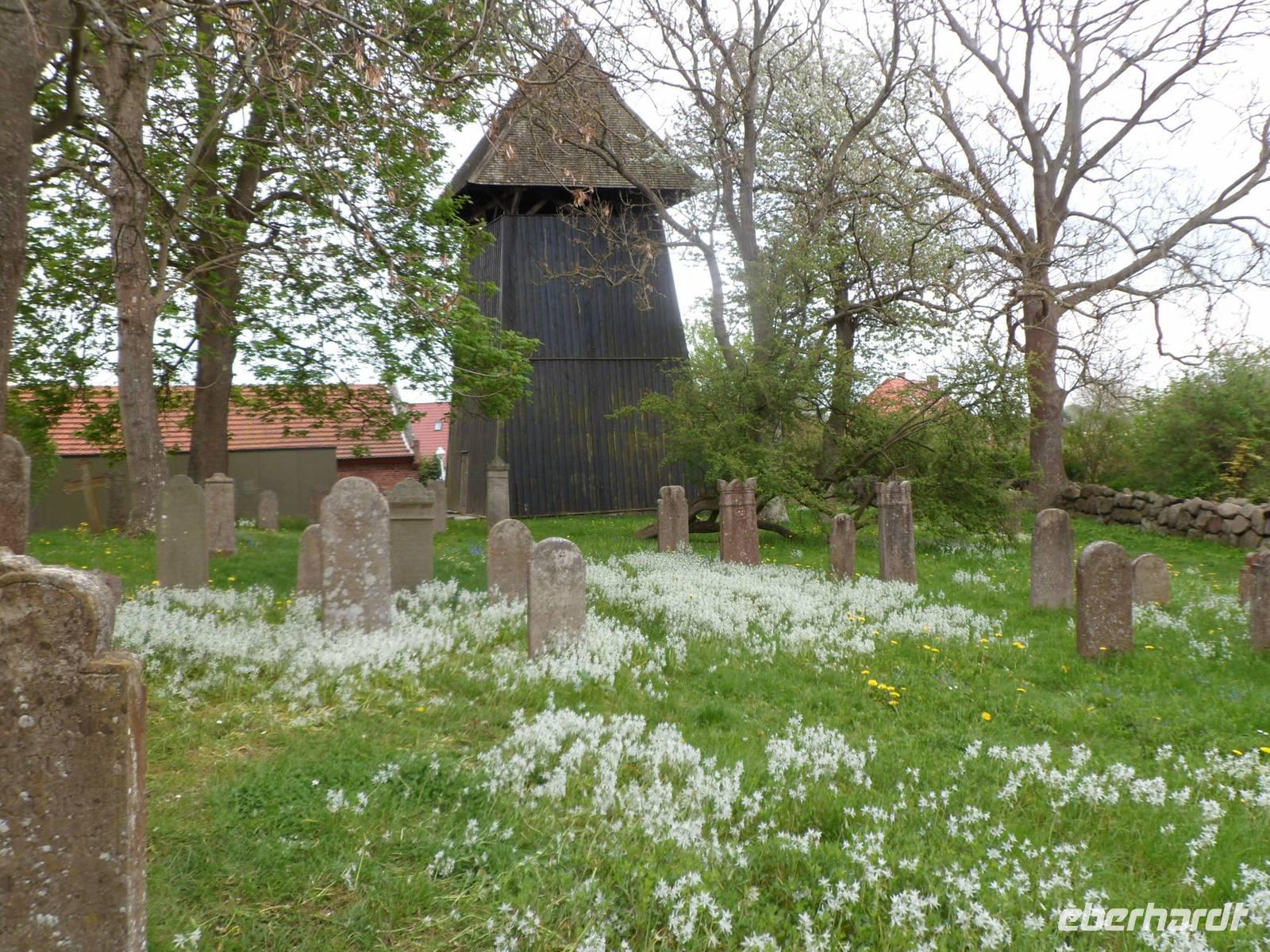 alter Friedhof in Altenkirchen &ndash; &copy; Barbara Werrmann (Eberhardt TRAVEL)