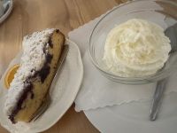 Kloster bene - Bräustübel - Blaubeerkuchen &ndash; &copy; Sabine Letzybyll (Eberhardt TRAVEL)