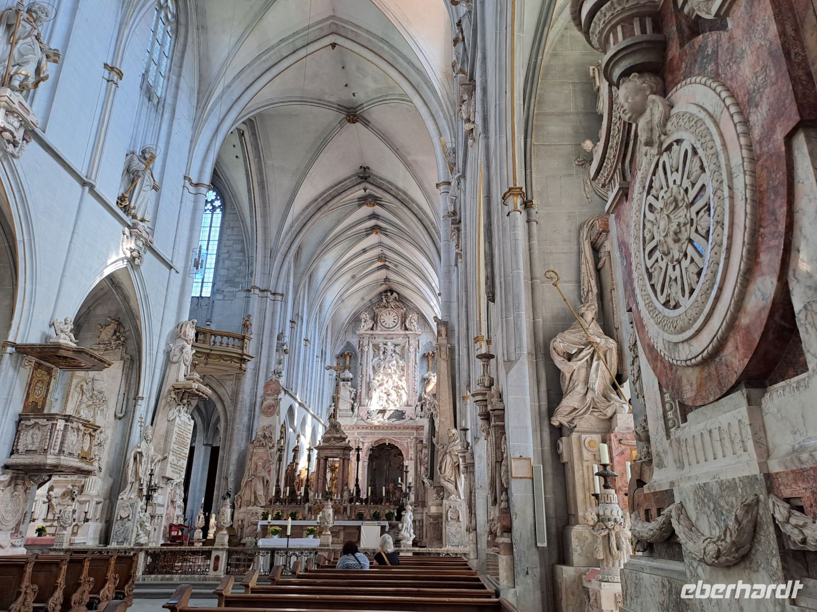 Innenraum Münster Schloß Salem &ndash; &copy; Gisela Hohlfeld (Eberhardt TRAVEL)