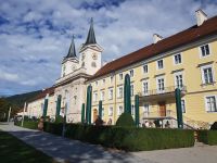 Stadt Tegernsee - Schloss.jpg &ndash; &copy; Steffi Lambrecht (Eberhardt TRAVEL)
