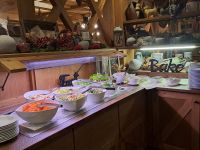 Salatbuffet &ndash; &copy; Gisela Hohlfeld (Eberhardt TRAVEL)