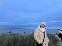 mit RBL Sabine an der Strandpromenade im Seebad Binz auf Rügen &ndash; &copy; Sabine C. Seifert (Eberhardt TRAVEL)