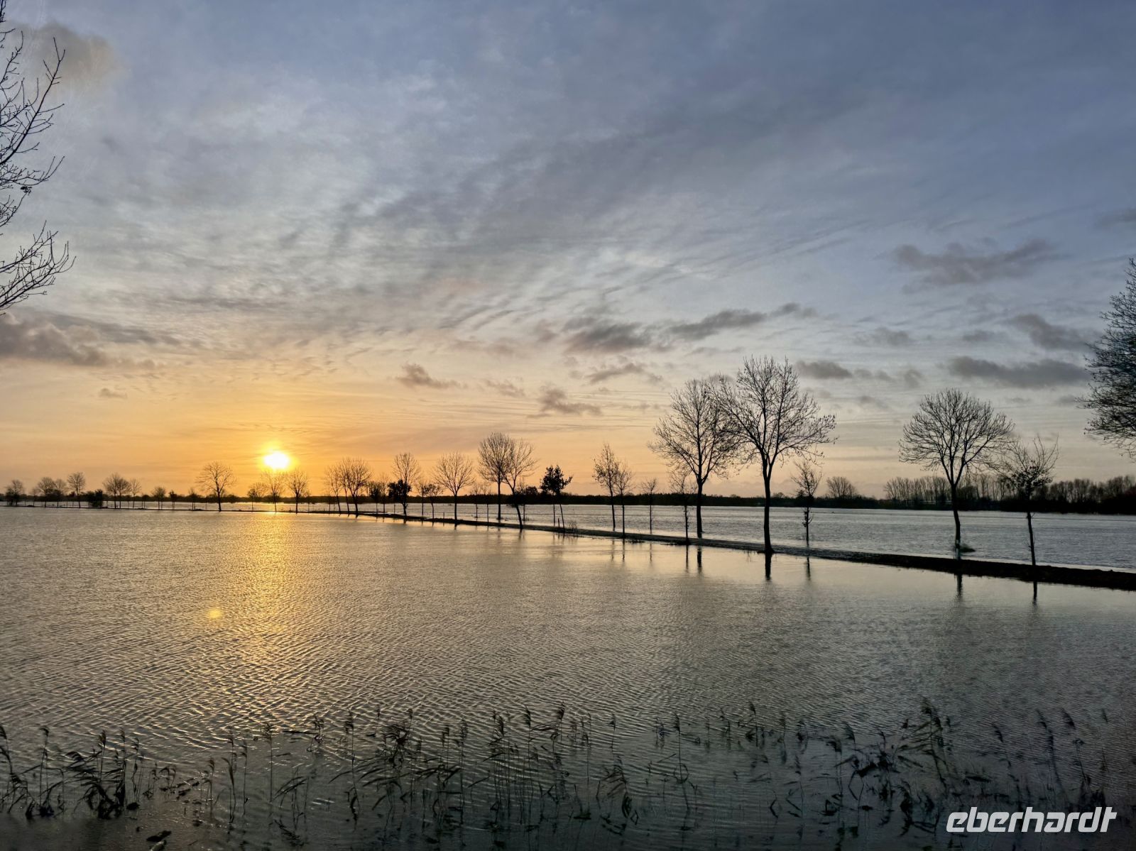 Tag 2 - Sonnenaufgang über der Aller &ndash; &copy; Christin Kuschka (Eberhardt TRAVEL)