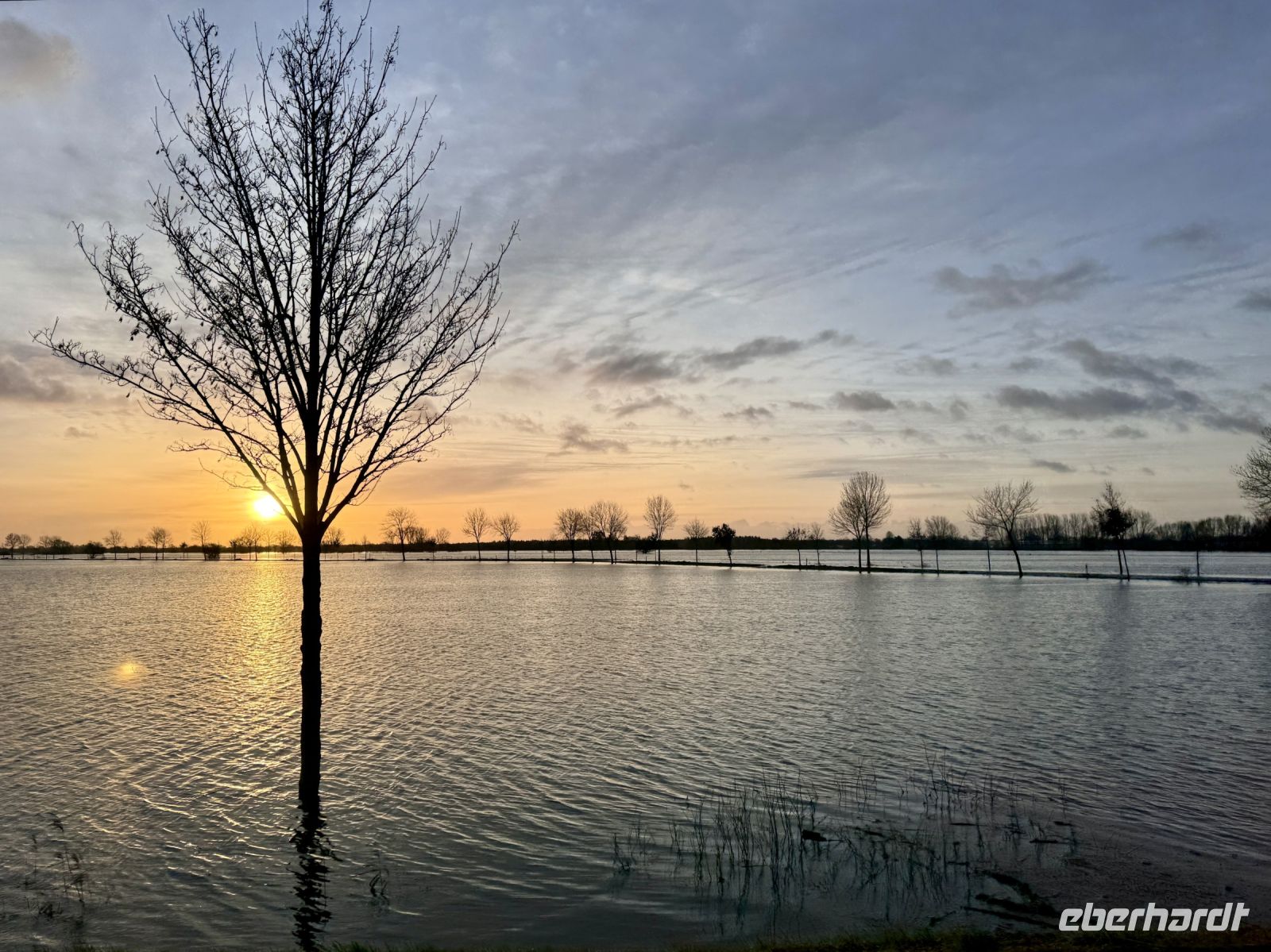 Tag 2 - Sonnenaufgang über der Aller &ndash; &copy; Christin Kuschka (Eberhardt TRAVEL)