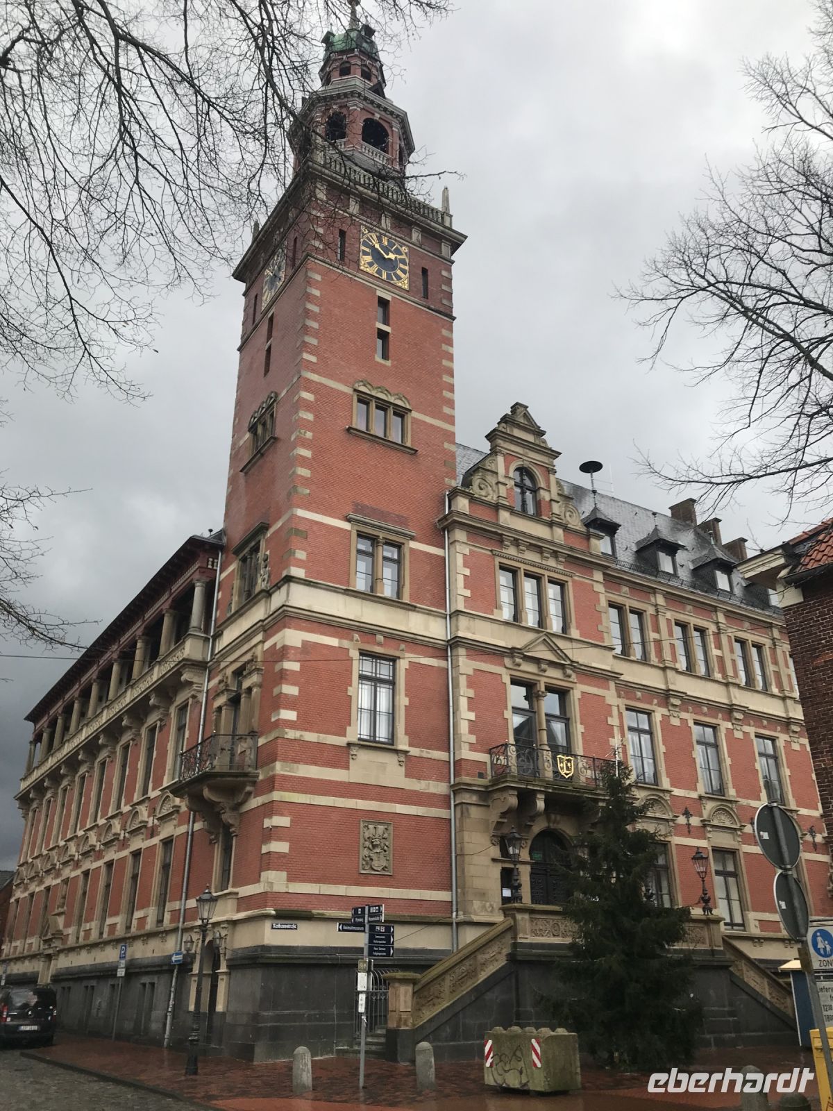 Rathaus Leer &ndash; &copy; Renate Schuster (Eberhardt TRAVEL)