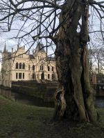 Schloss Evenburg &ndash; &copy; Renate Schuster (Eberhardt TRAVEL)