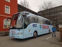 Unser Bus mit Fahrer Tobi.jpg &ndash; &copy; Steffi Lambrecht (Eberhardt TRAVEL)