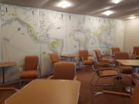 Originalgetreuer Aufenthaltsraum eines Luftschiffes der 30-er Jahre.jpg &ndash; &copy; Steffi Lambrecht (Eberhardt TRAVEL)