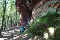 Tag 5 19.09.2024 Wanderung auf dem Römerpfad, Rast an der Klausen Höhle &ndash; &copy; Gabriele Sauer (Eberhardt TRAVEL)