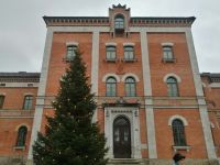 Rathaus oder Polizeirevier aus 