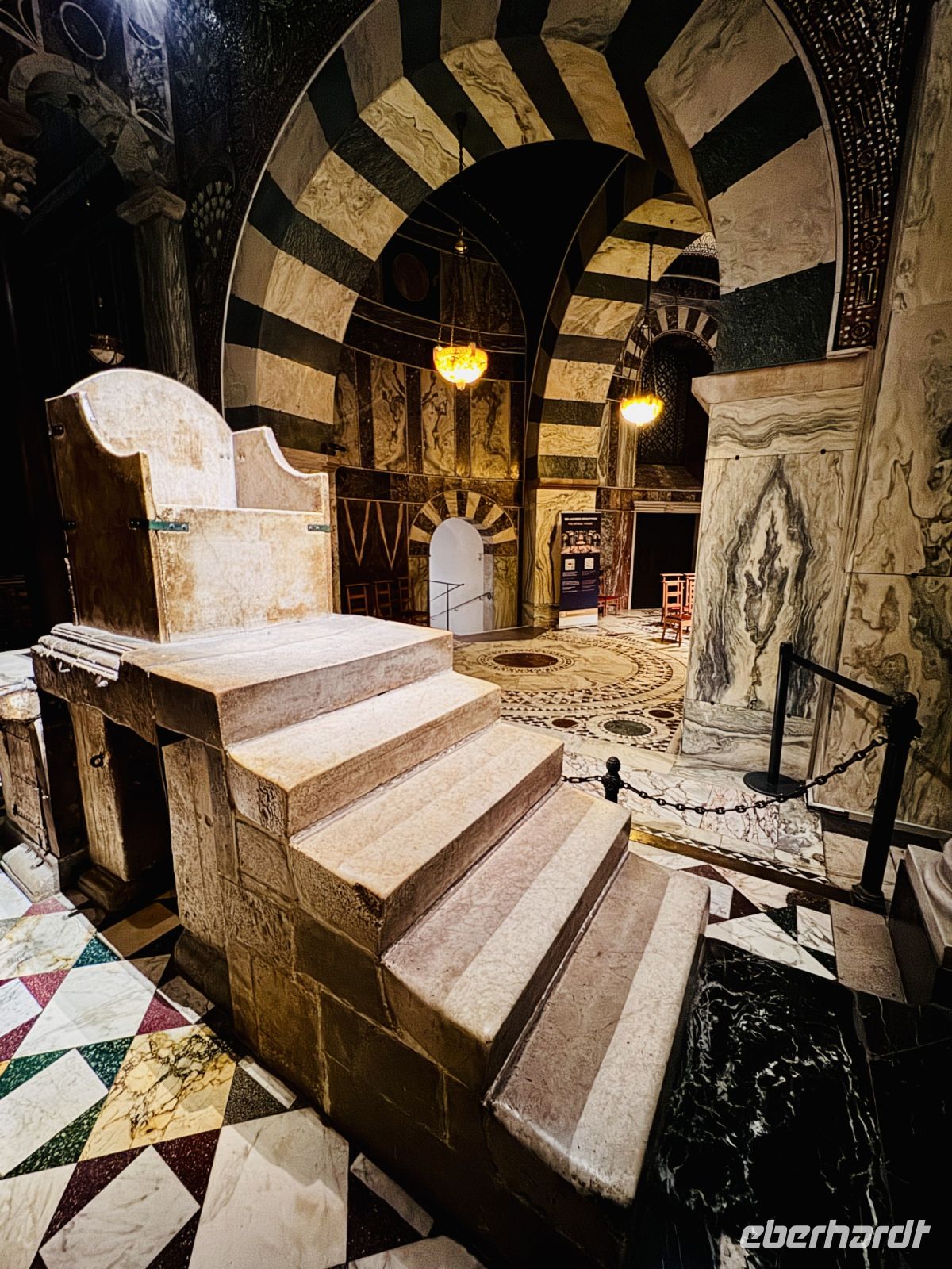 Tag 5 - Aachener Königsthron, Aachener Dom  &ndash; &copy; Christin Kuschka (Eberhardt TRAVEL)