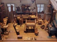 2024_Weihnachtsreise_Dresden: Dresden - Volkskunstmuseum, Werkstattmodell &ndash; &copy; Dieter Braune (Eberhardt TRAVEL)